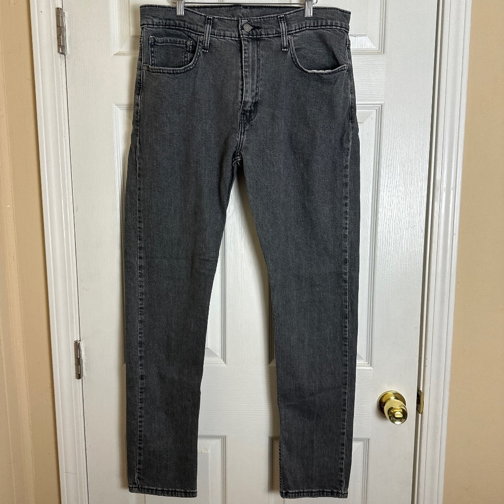 ! Levi's Slim Taper Black Jeans Men Size 36x34